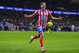 西亚卡姆和杰克逊半场均得分上双，二人合砍27分